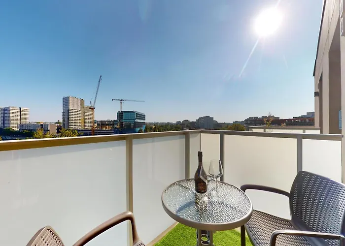 Dmowskiego Downtown By Wroapart Pl * 브로츠와프